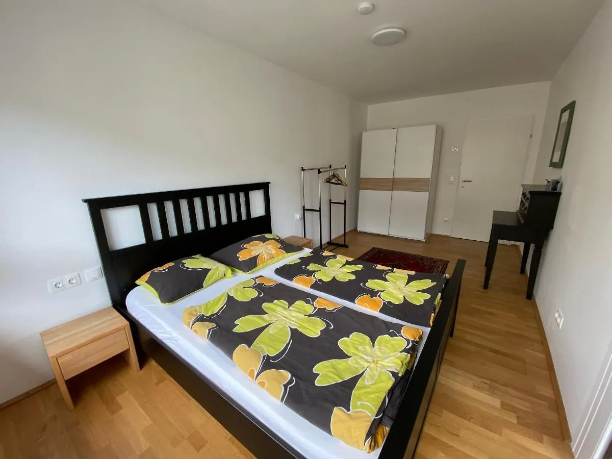 Apartment 9 Stops Away From City-Centre Vienna